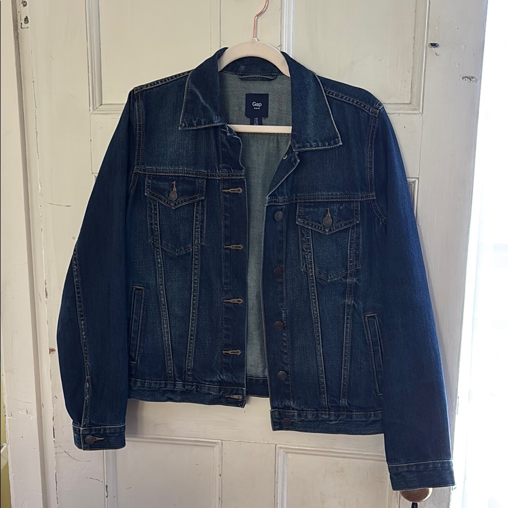 GAP women’s Blue Denim Jacket